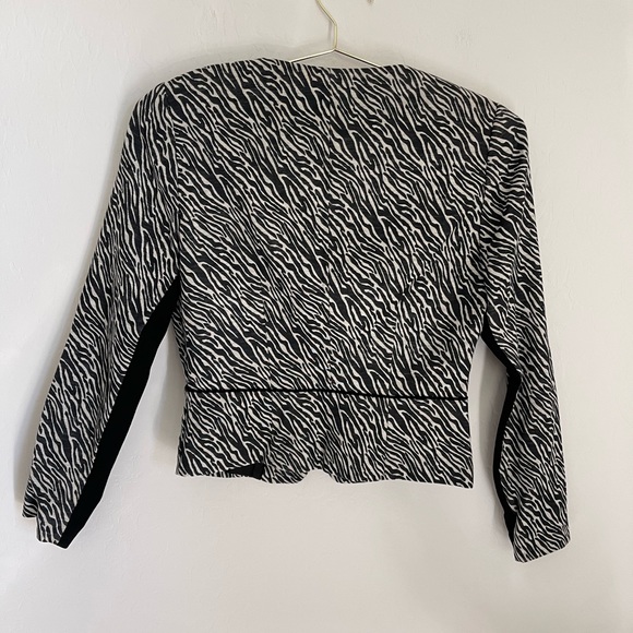 H&M Zebra Pattern 90s Y2K Style Cropped Blazer Size 6 - Picture 5 of 6